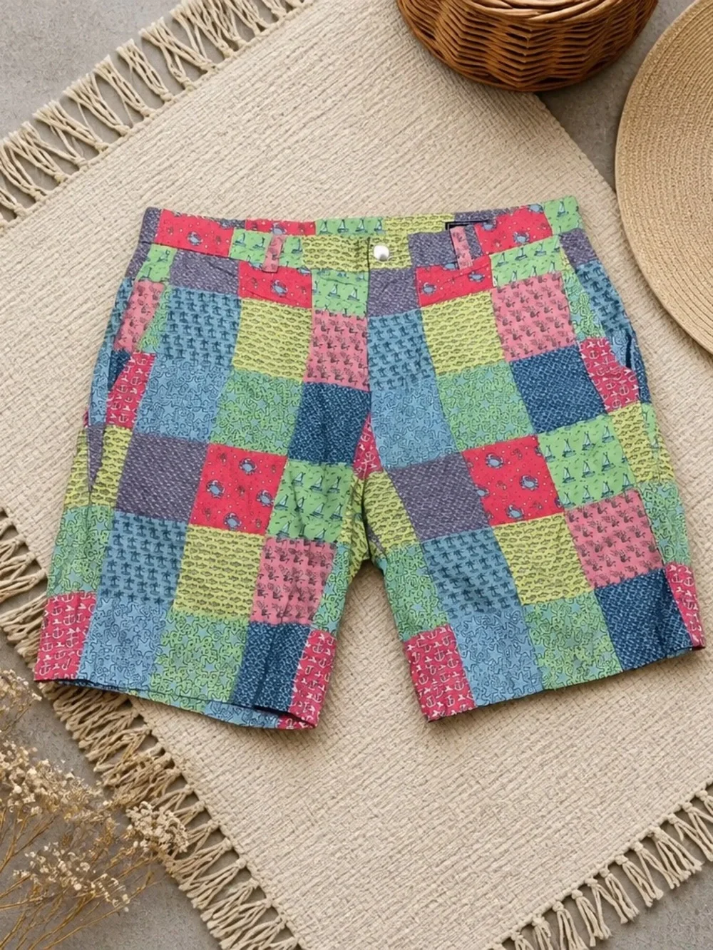 Vineyard Vines comfortable men
